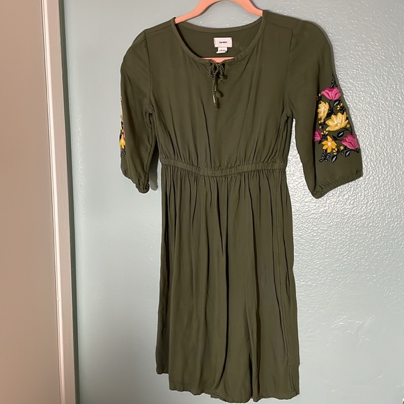 Olive Green Dress w 3/4 sleeves - Picture 4 of 4